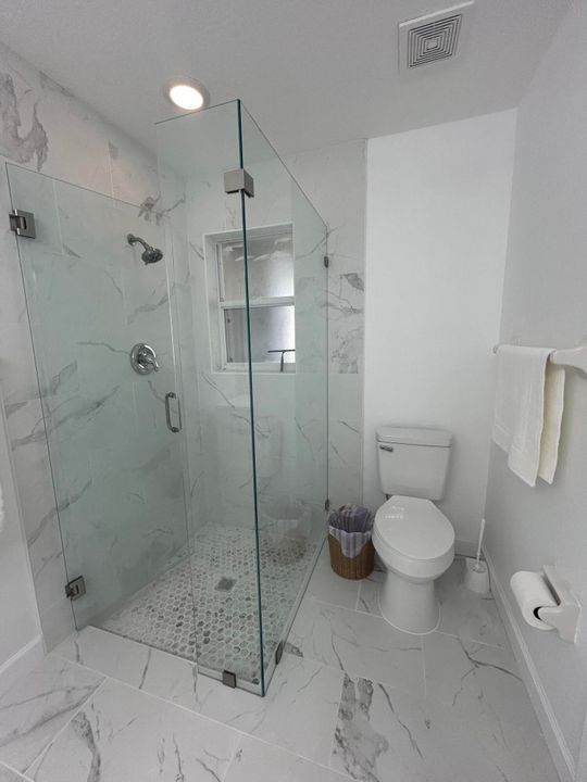 For Rent: $6,499 (3 beds, 2 baths, 1640 Square Feet)