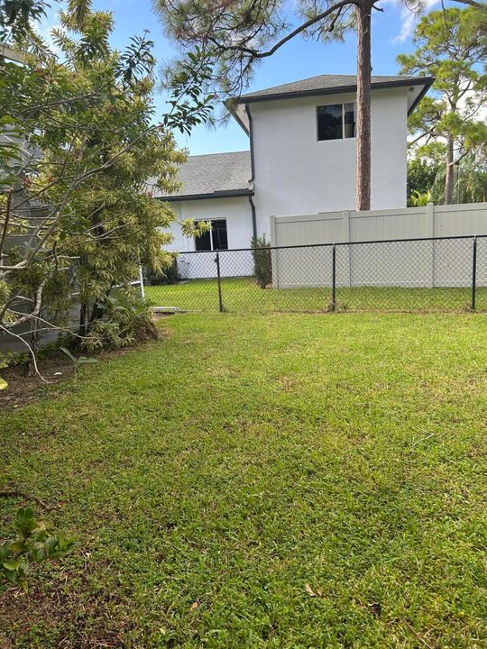 For Rent: $6,499 (3 beds, 2 baths, 1640 Square Feet)