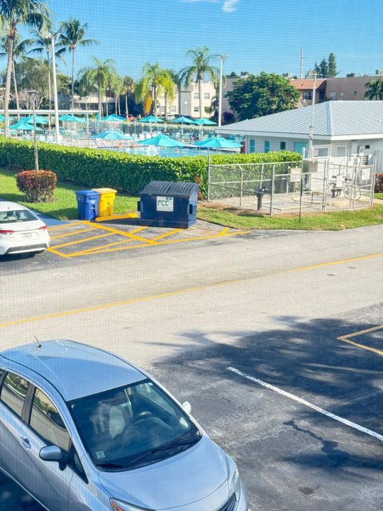 For Rent: $1,700 (1 beds, 1 baths, 760 Square Feet)