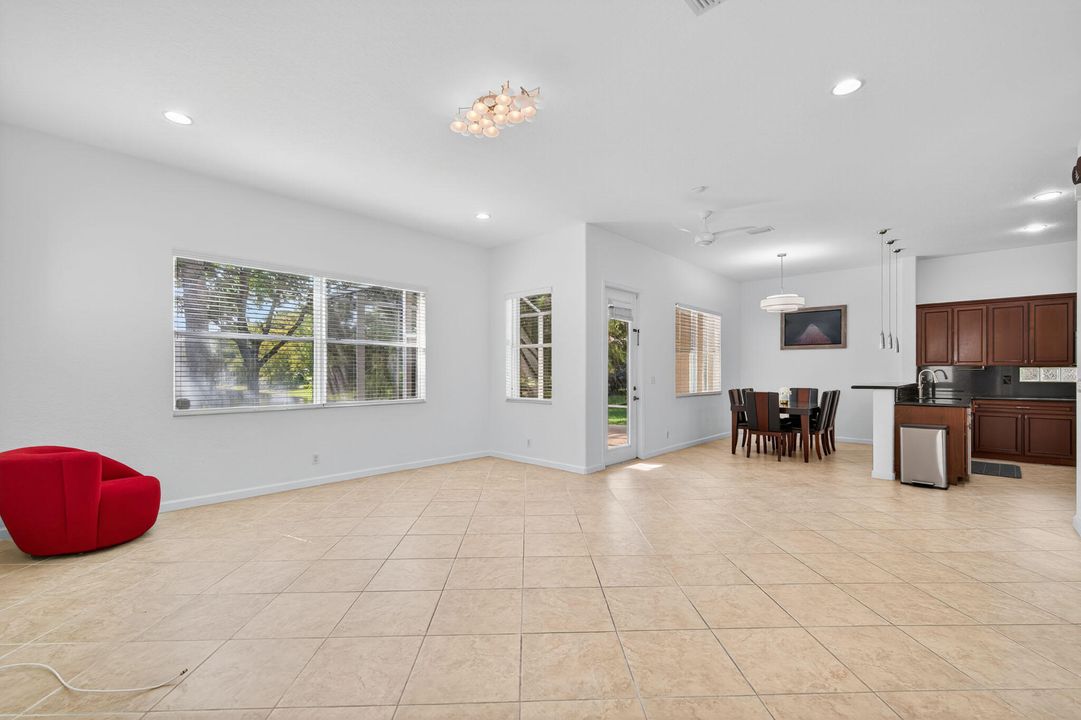 Active With Contract: $659,900 (5 beds, 3 baths, 3119 Square Feet)