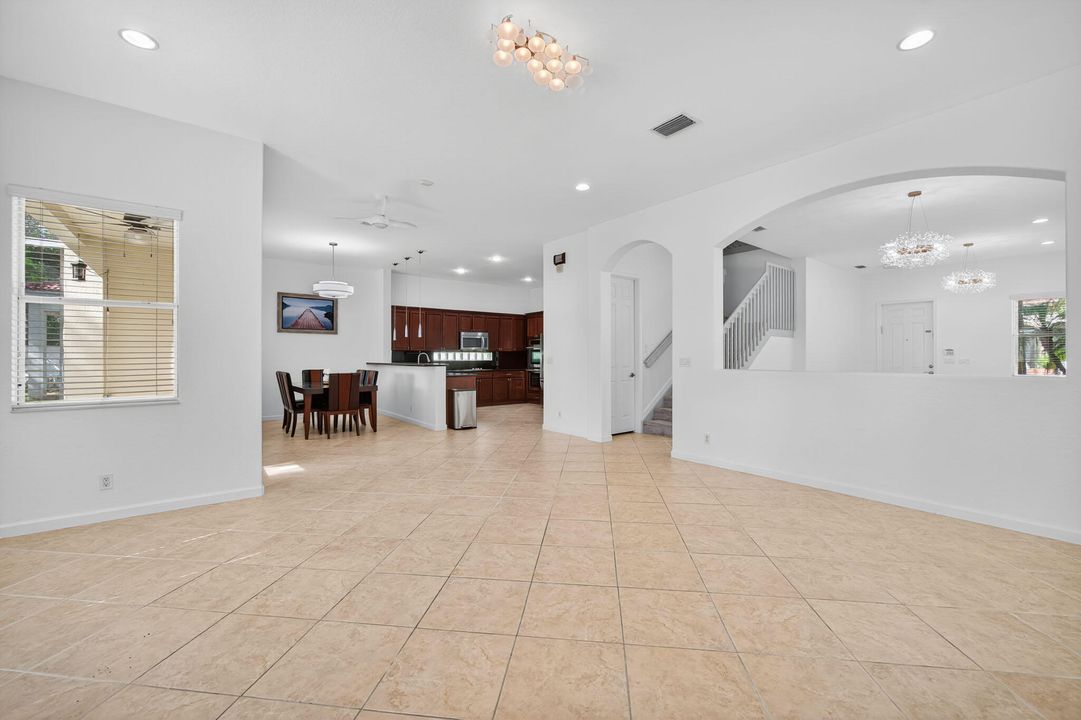 Active With Contract: $659,900 (5 beds, 3 baths, 3119 Square Feet)