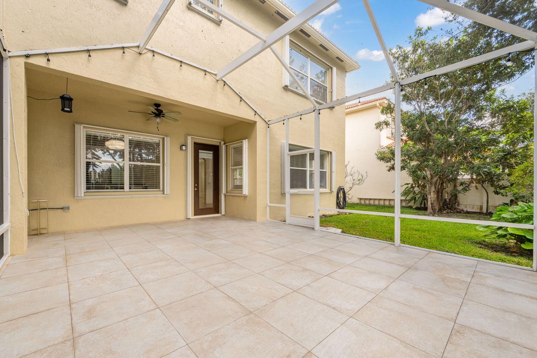 Active With Contract: $659,900 (5 beds, 3 baths, 3119 Square Feet)