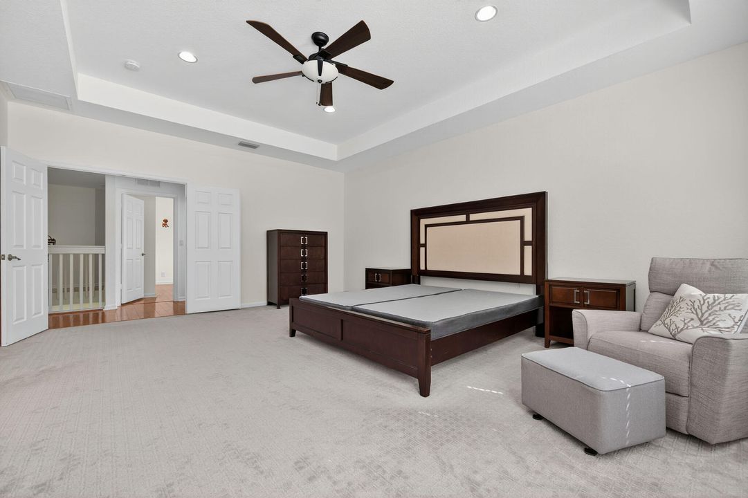 Active With Contract: $659,900 (5 beds, 3 baths, 3119 Square Feet)