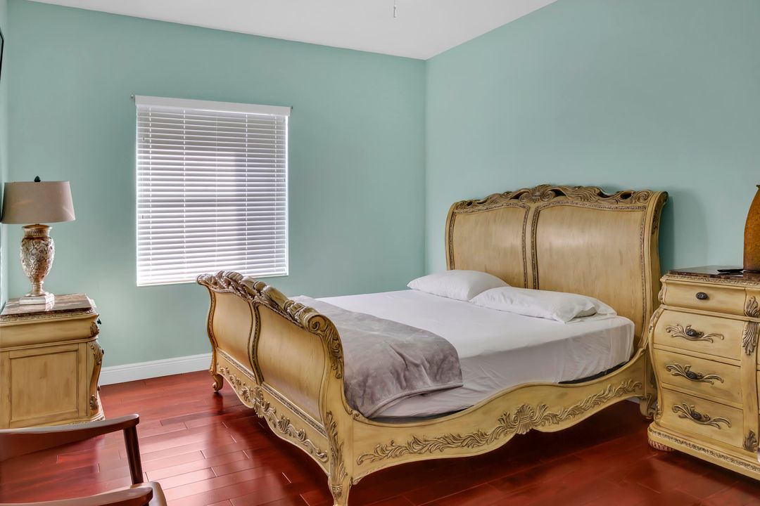 En Renta: $7,000 (7 camas, 3 baños, 4612 Pies cuadrados)