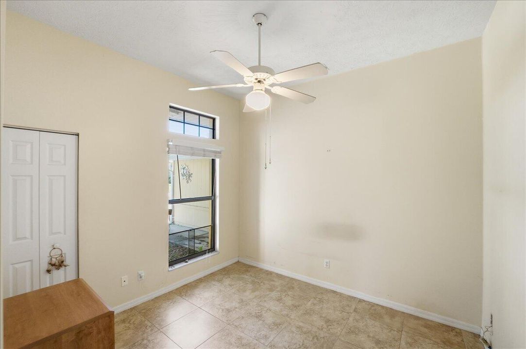 En Venta: $330,000 (3 camas, 2 baños, 1403 Pies cuadrados)