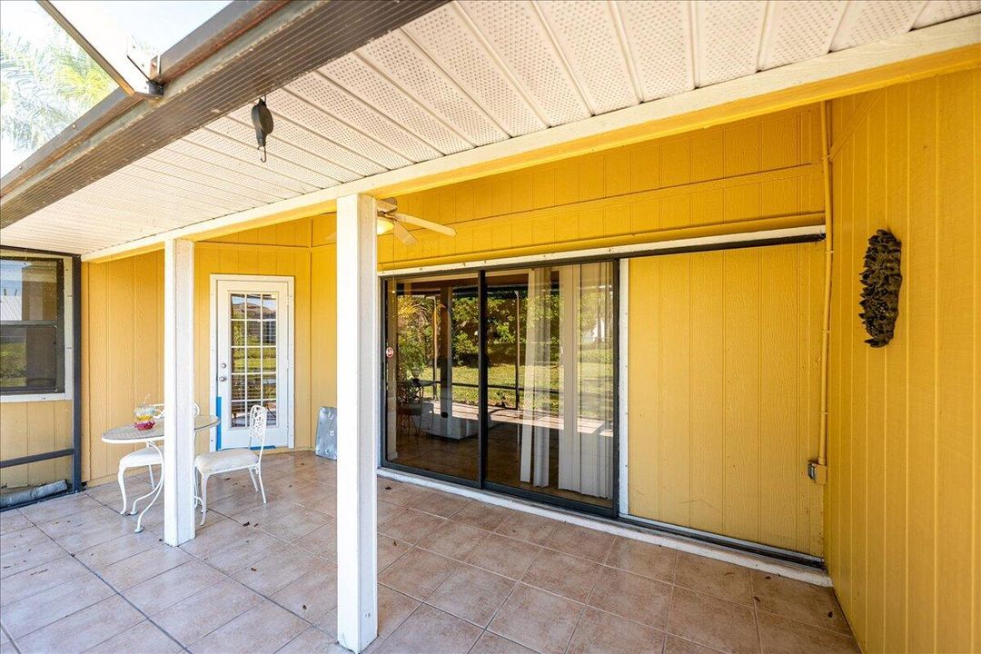 En Venta: $330,000 (3 camas, 2 baños, 1403 Pies cuadrados)