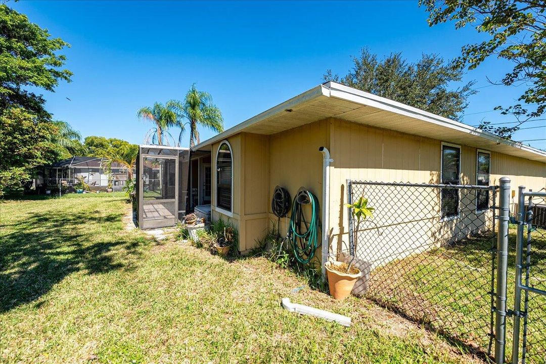 En Venta: $330,000 (3 camas, 2 baños, 1403 Pies cuadrados)