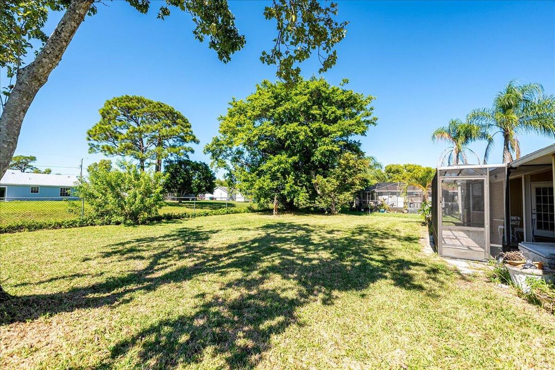 En Venta: $330,000 (3 camas, 2 baños, 1403 Pies cuadrados)