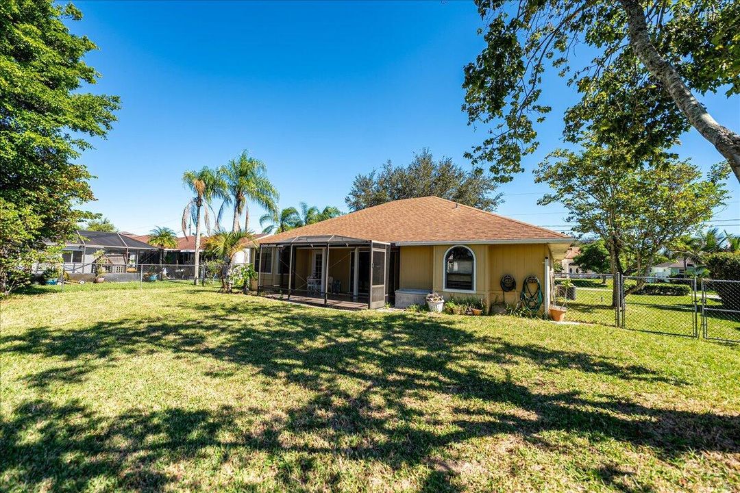 En Venta: $330,000 (3 camas, 2 baños, 1403 Pies cuadrados)