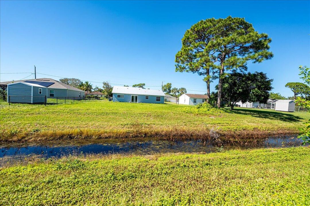 En Venta: $330,000 (3 camas, 2 baños, 1403 Pies cuadrados)