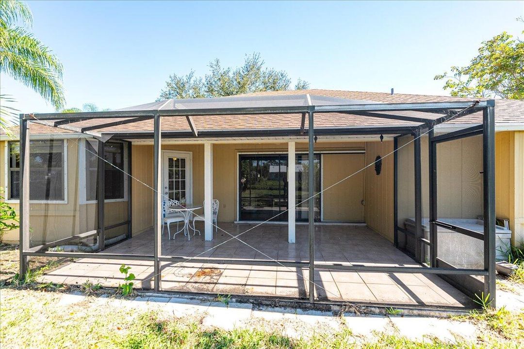 En Venta: $330,000 (3 camas, 2 baños, 1403 Pies cuadrados)