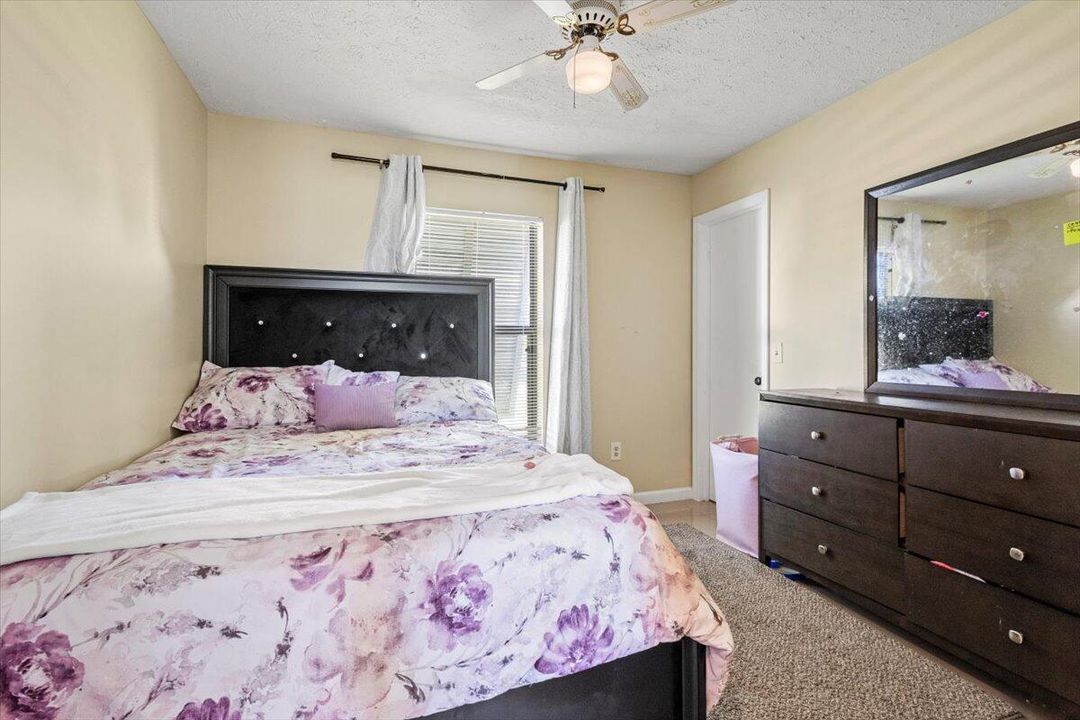 待售: $315,000 (3 贝兹, 2 浴室, 1095 平方英尺)