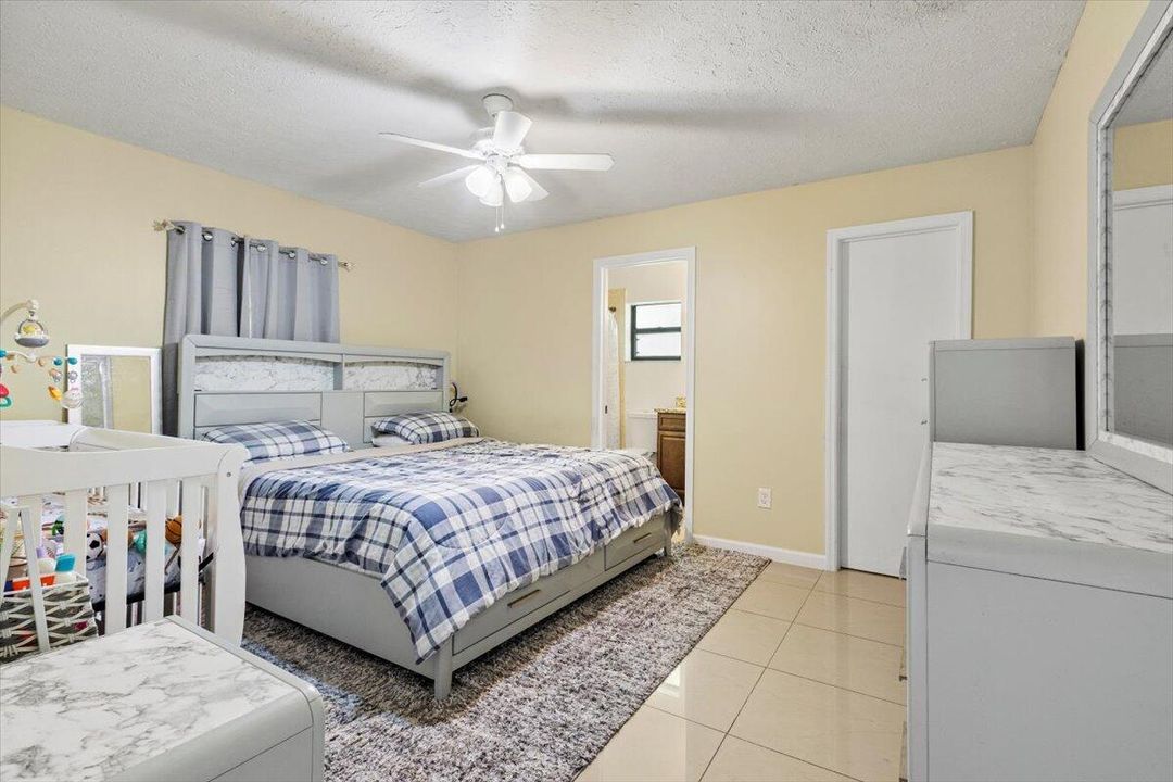 待售: $315,000 (3 贝兹, 2 浴室, 1095 平方英尺)