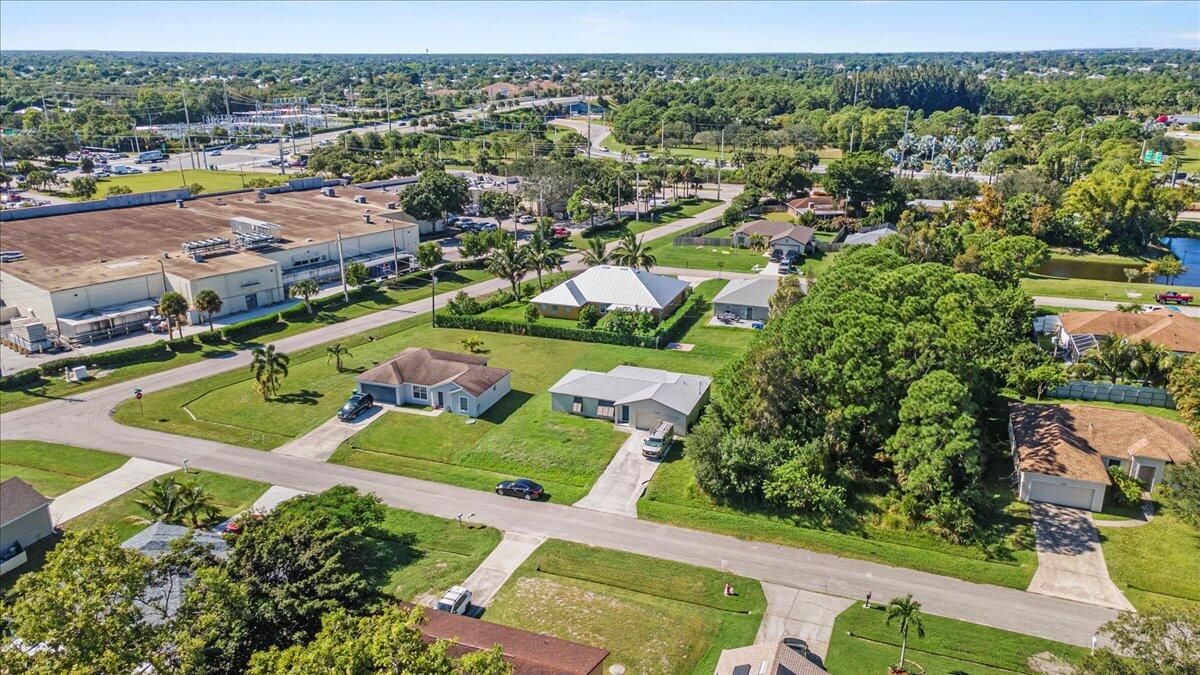 待售: $315,000 (3 贝兹, 2 浴室, 1095 平方英尺)