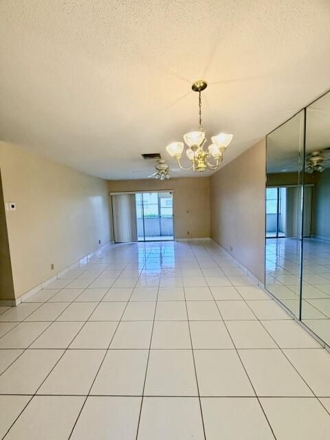 For Sale: $135,000 (2 beds, 2 baths, 895 Square Feet)