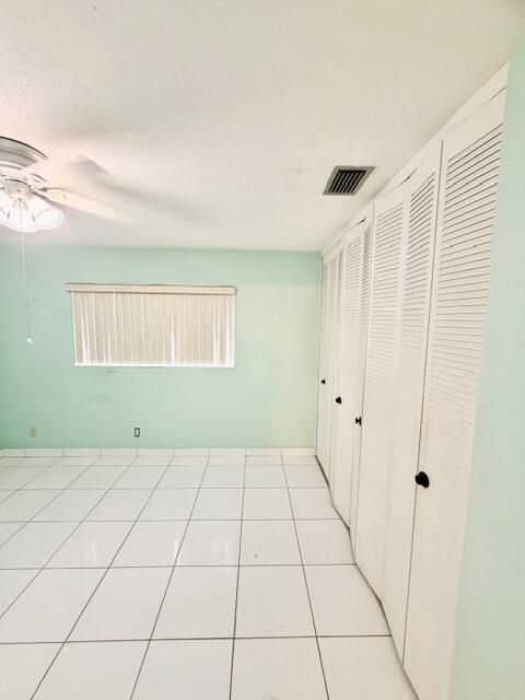 For Sale: $135,000 (2 beds, 2 baths, 895 Square Feet)