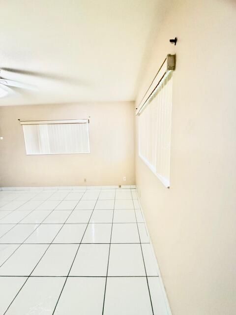 For Sale: $135,000 (2 beds, 2 baths, 895 Square Feet)