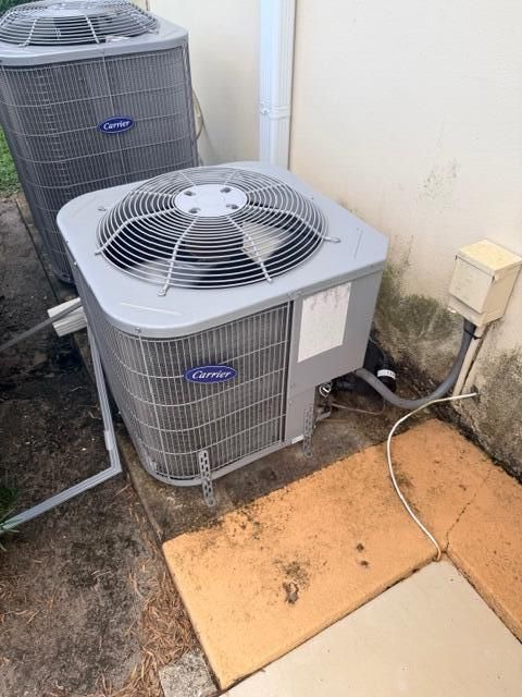 For Sale: $135,000 (2 beds, 2 baths, 895 Square Feet)