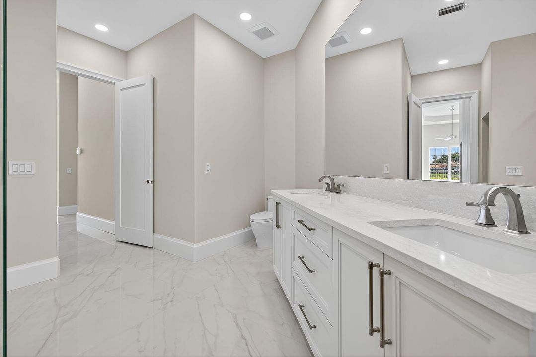 En Venta: $1,995,000 (5 camas, 4 baños, 3039 Pies cuadrados)