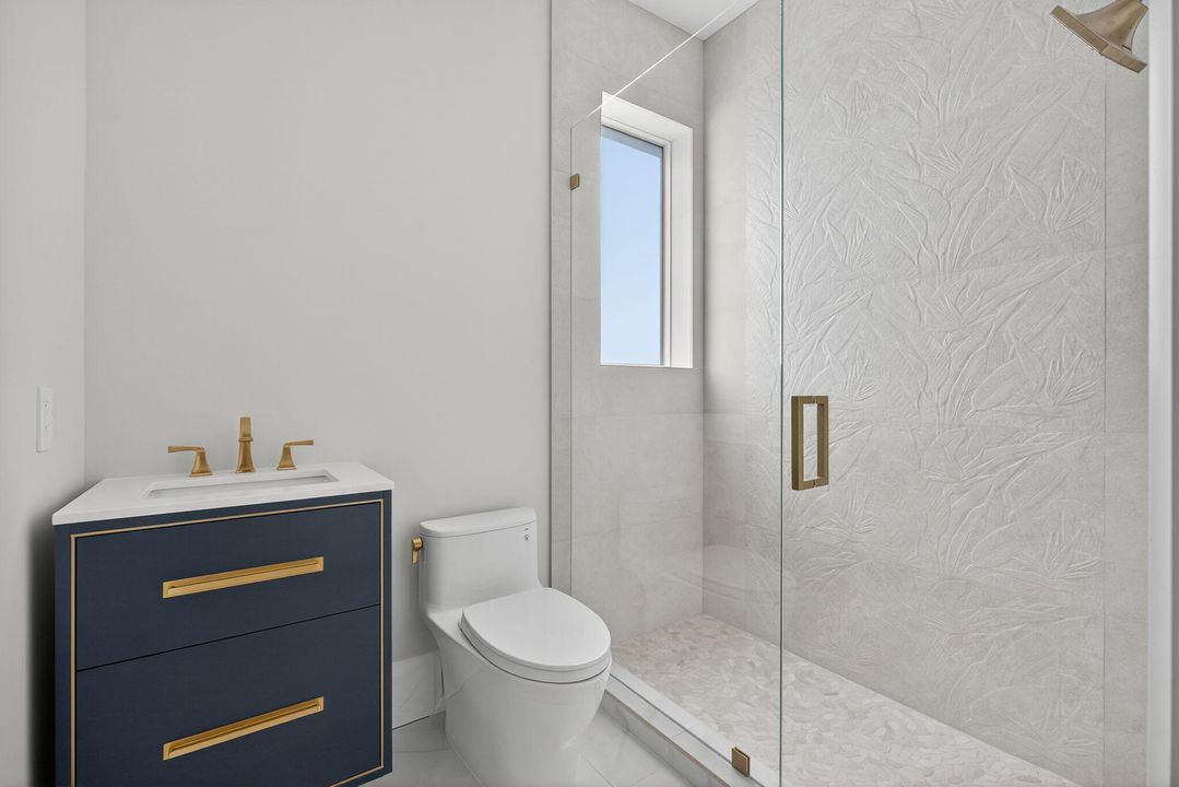 En Venta: $1,995,000 (5 camas, 4 baños, 3039 Pies cuadrados)