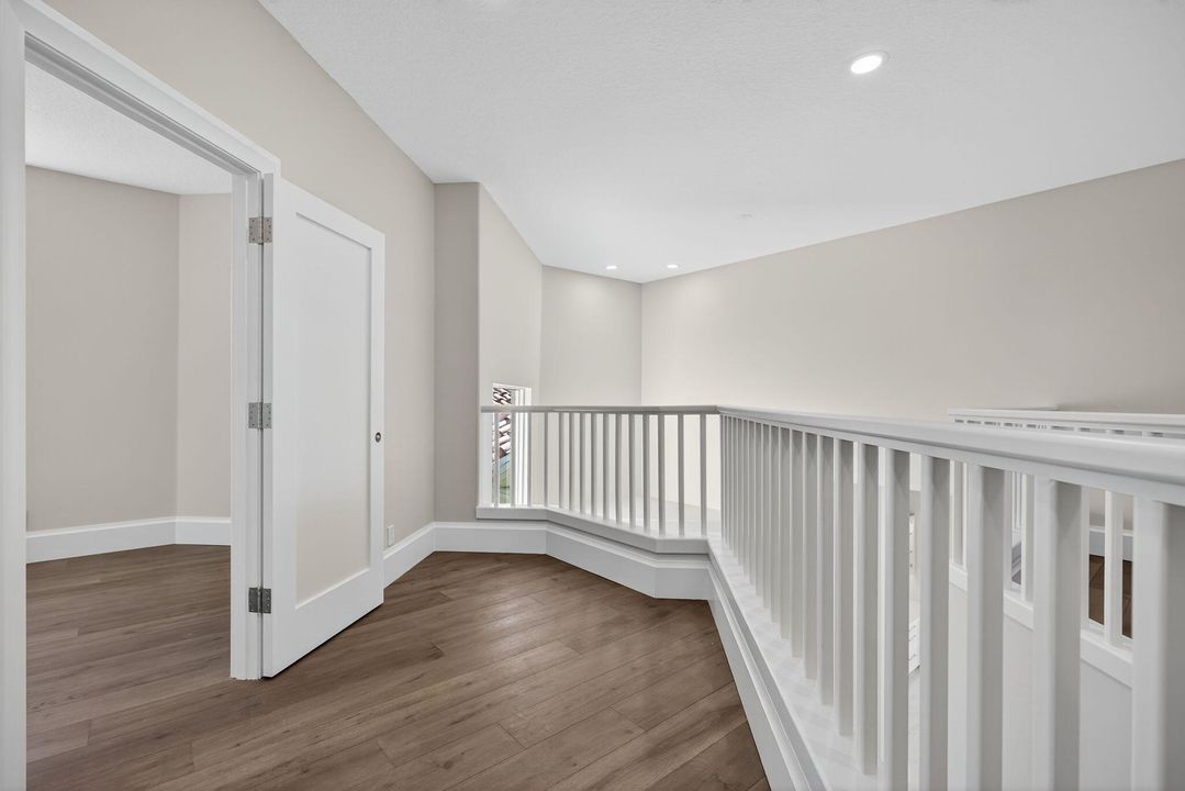 En Venta: $1,995,000 (5 camas, 4 baños, 3039 Pies cuadrados)