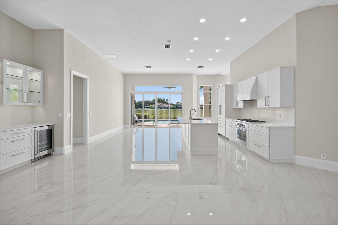 En Venta: $1,995,000 (5 camas, 4 baños, 3039 Pies cuadrados)