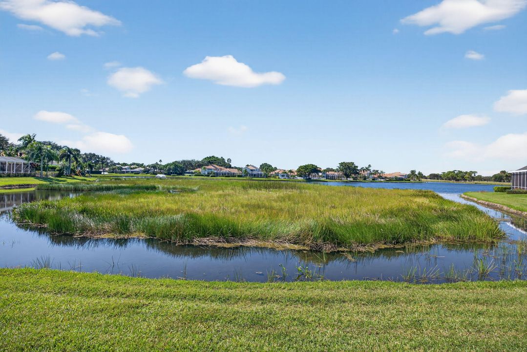 En Venta: $1,995,000 (5 camas, 4 baños, 3039 Pies cuadrados)