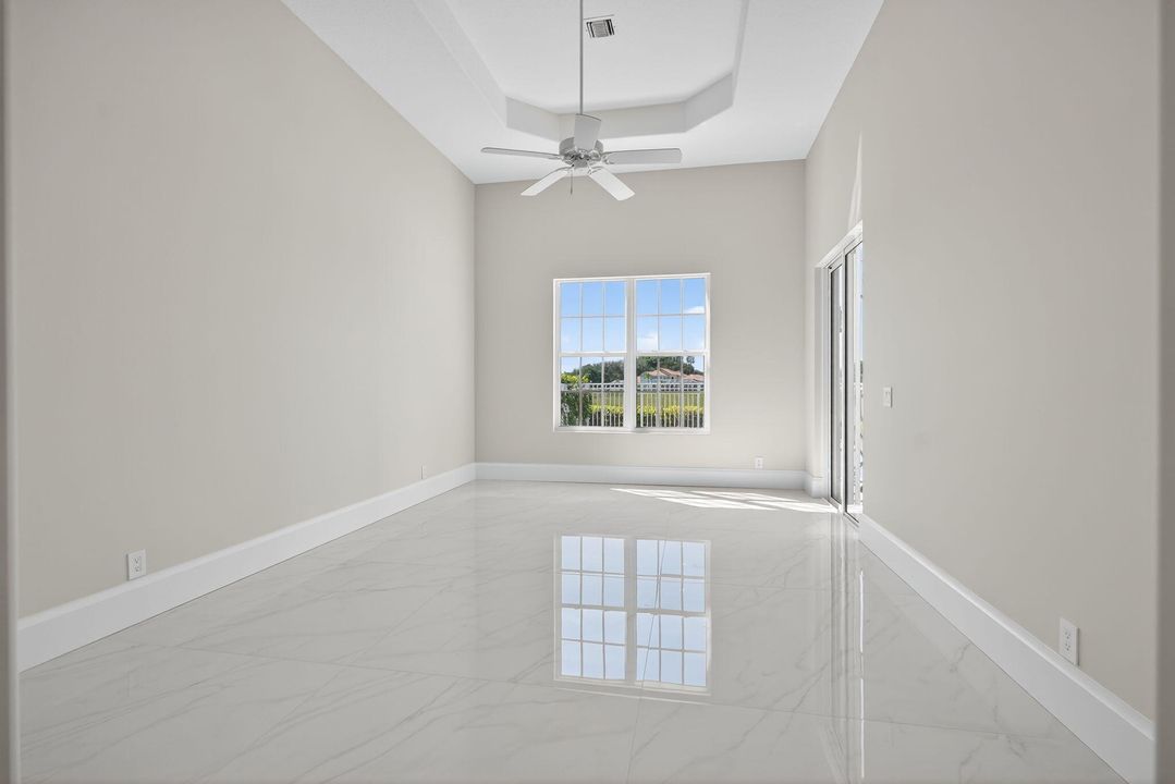 En Venta: $1,995,000 (5 camas, 4 baños, 3039 Pies cuadrados)