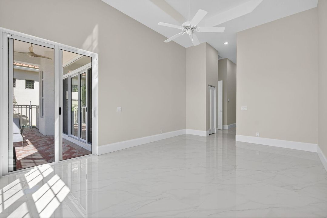 En Venta: $1,995,000 (5 camas, 4 baños, 3039 Pies cuadrados)