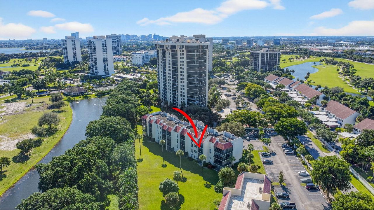 For Sale: $217,000 (2 beds, 2 baths, 1042 Square Feet)