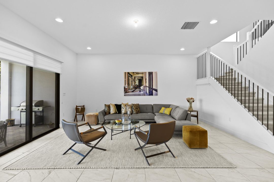 Activo con contrato: $1,699,000 (5 camas, 5 baños, 3888 Pies cuadrados)