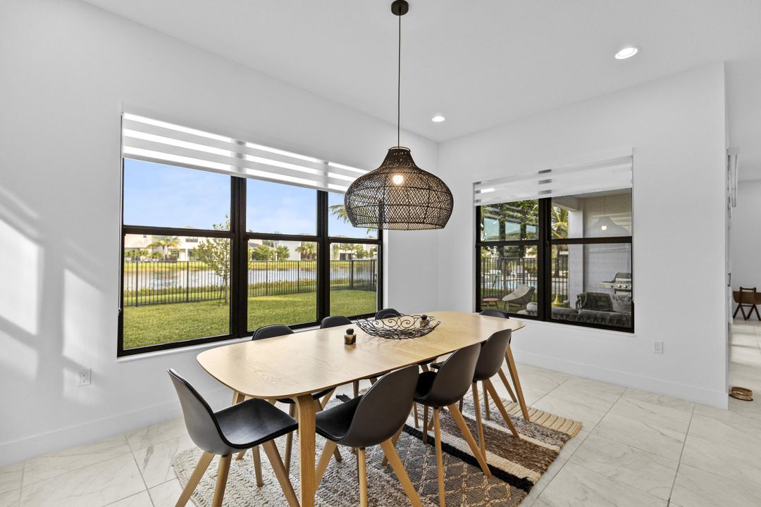 Activo con contrato: $1,699,000 (5 camas, 5 baños, 3888 Pies cuadrados)