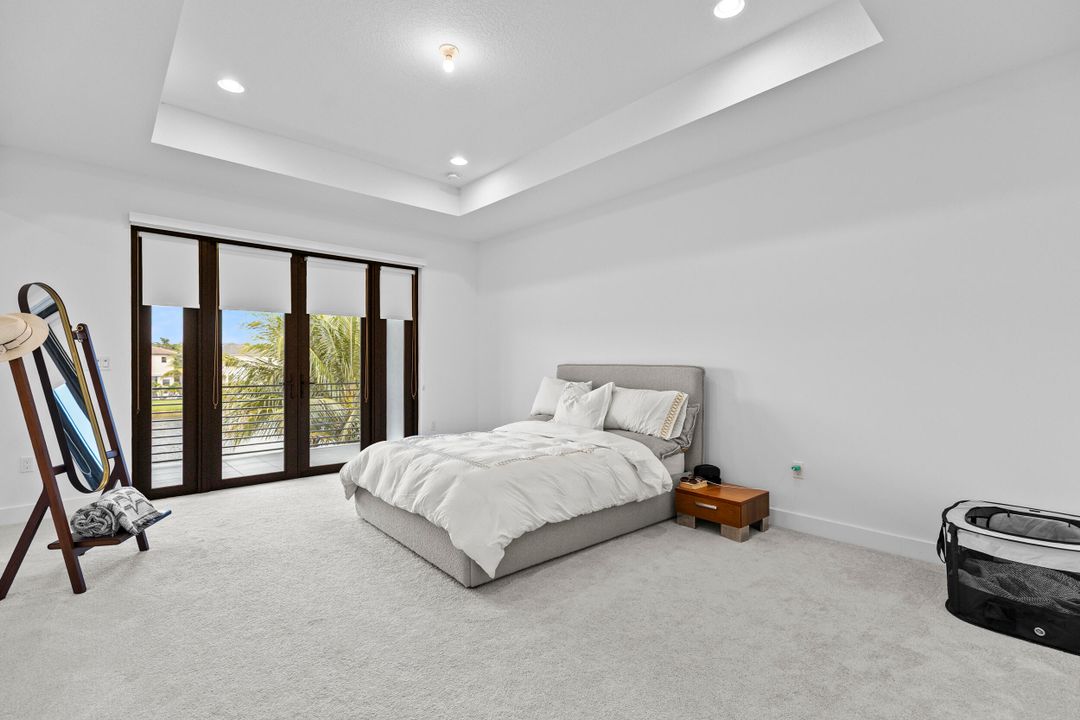 Activo con contrato: $1,699,000 (5 camas, 5 baños, 3888 Pies cuadrados)