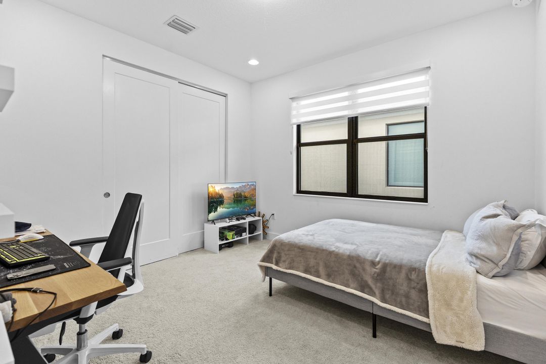 Activo con contrato: $1,699,000 (5 camas, 5 baños, 3888 Pies cuadrados)