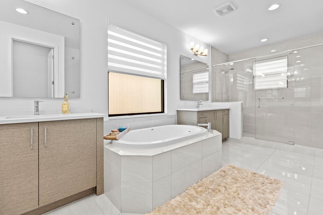 Activo con contrato: $1,699,000 (5 camas, 5 baños, 3888 Pies cuadrados)