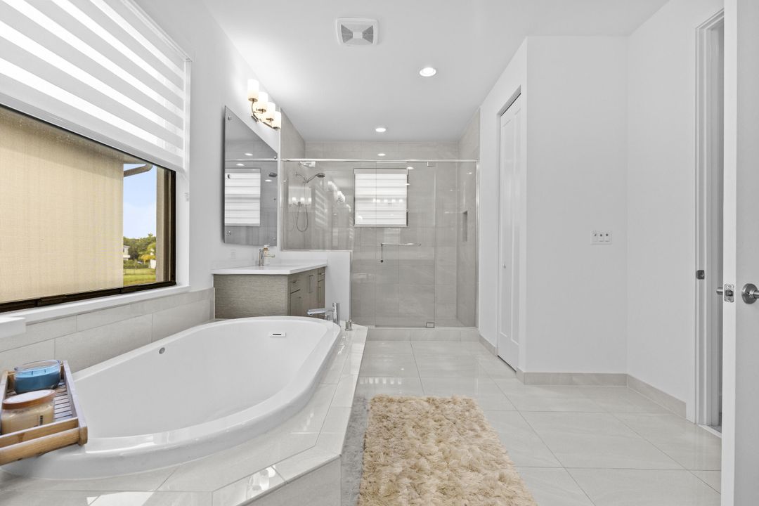 Activo con contrato: $1,699,000 (5 camas, 5 baños, 3888 Pies cuadrados)