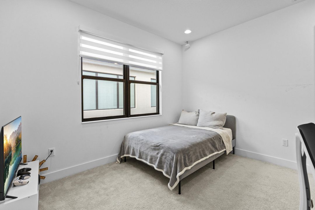 Activo con contrato: $1,699,000 (5 camas, 5 baños, 3888 Pies cuadrados)