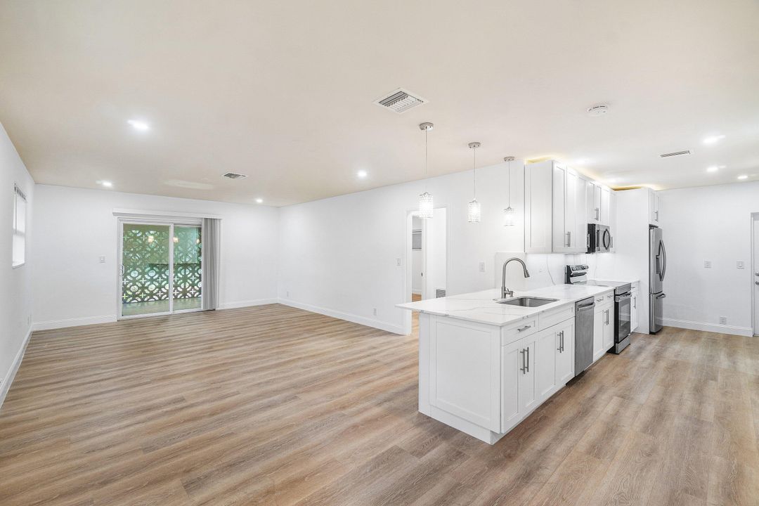 В аренду: $2,950 (3 спален, 2 ванн, 1400 Квадратных фут)