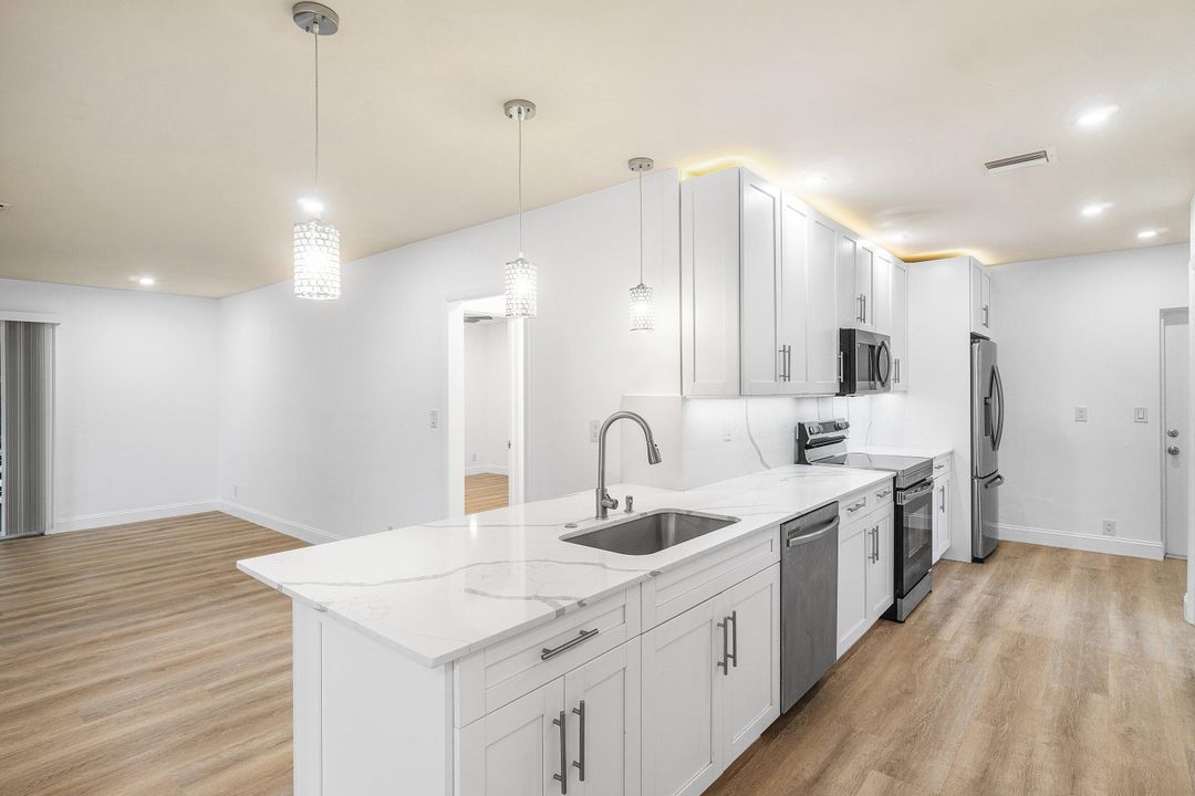 В аренду: $2,950 (3 спален, 2 ванн, 1400 Квадратных фут)