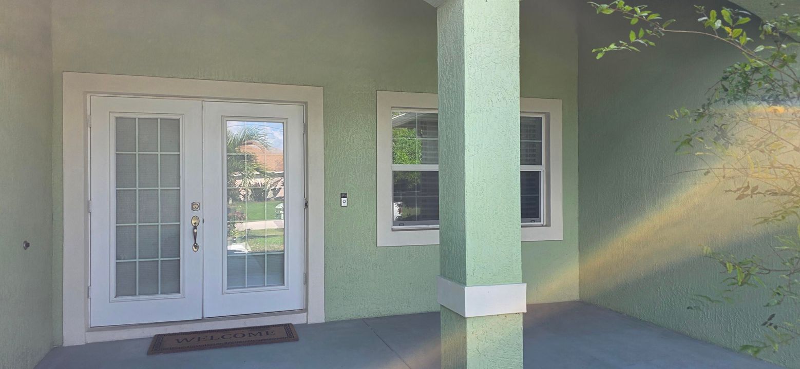 For Rent: $2,500 (3 beds, 2 baths, 2166 Square Feet)