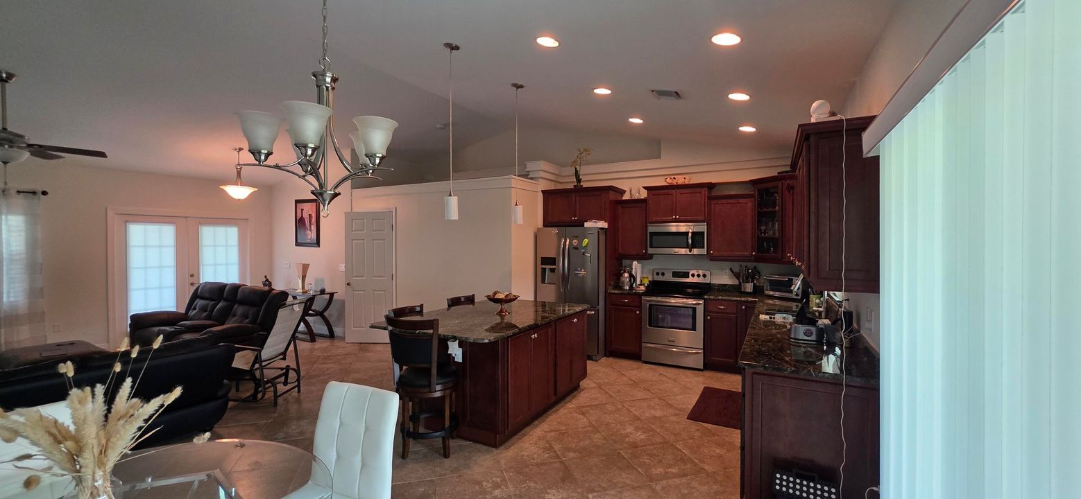 For Rent: $2,500 (3 beds, 2 baths, 2166 Square Feet)