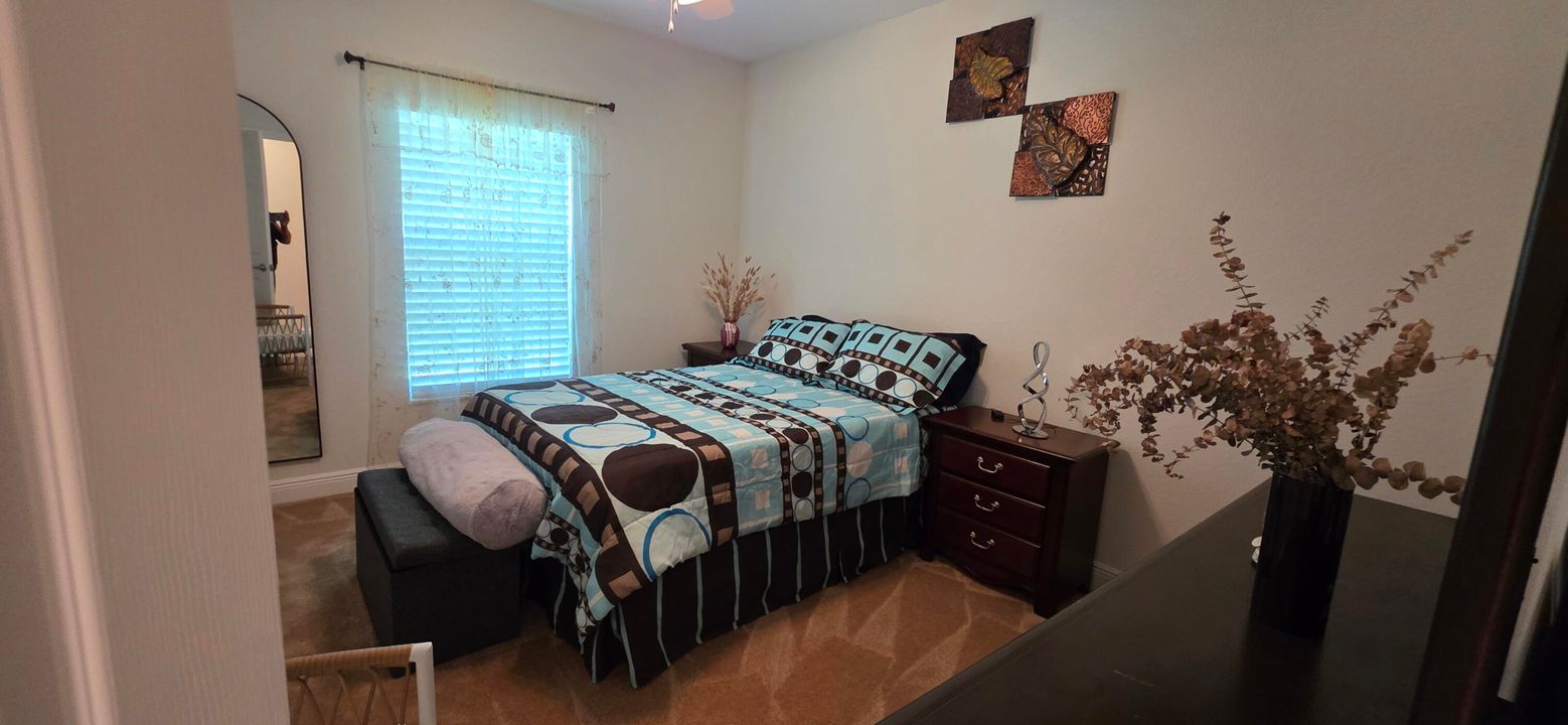 For Rent: $2,500 (3 beds, 2 baths, 2166 Square Feet)