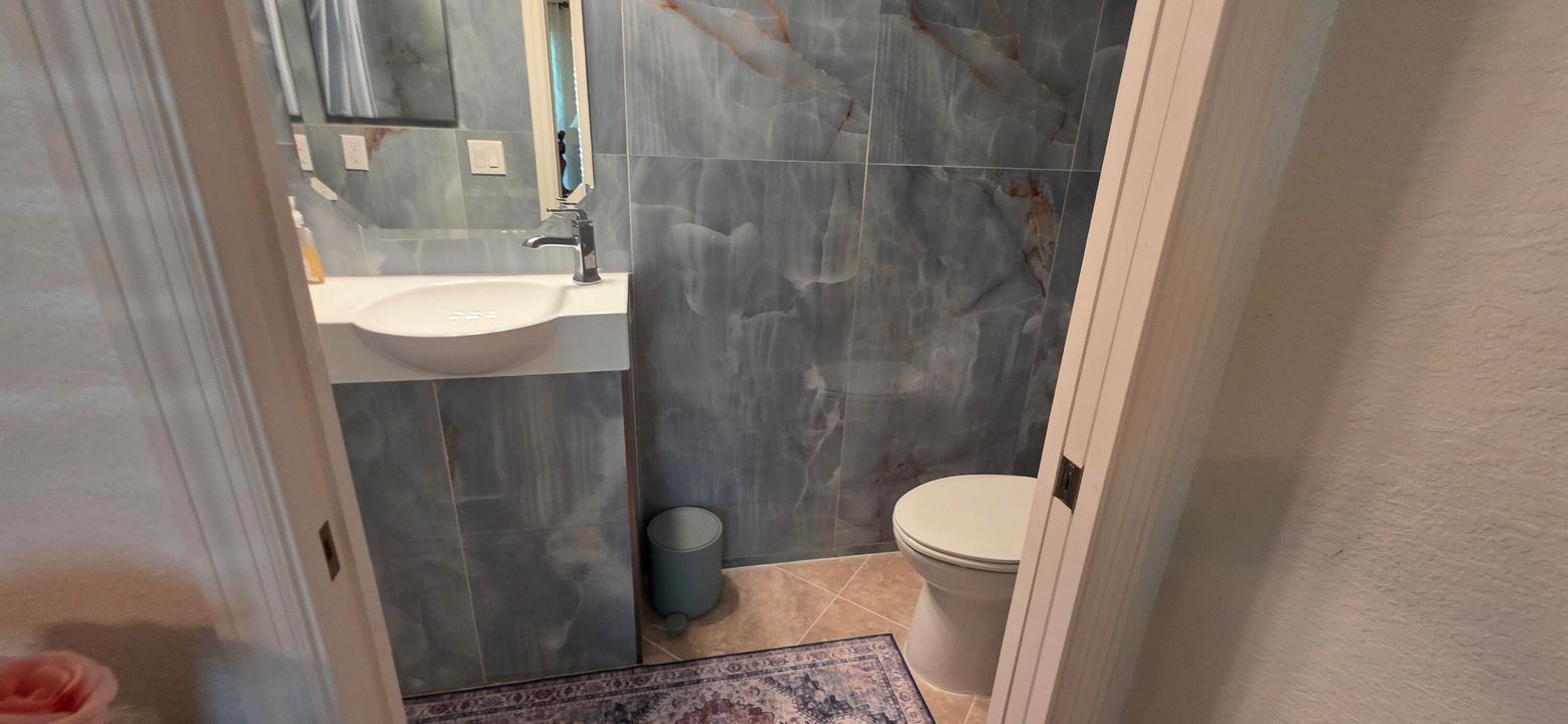 For Rent: $2,500 (3 beds, 2 baths, 2166 Square Feet)