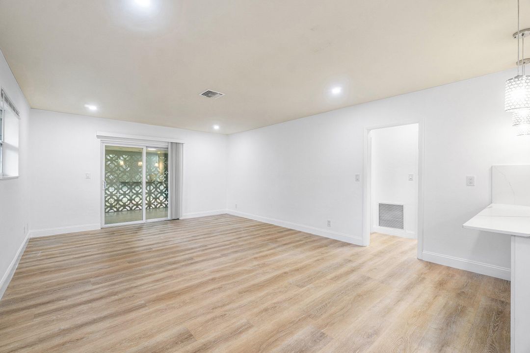 В аренду: $2,950 (3 спален, 2 ванн, 1400 Квадратных фут)