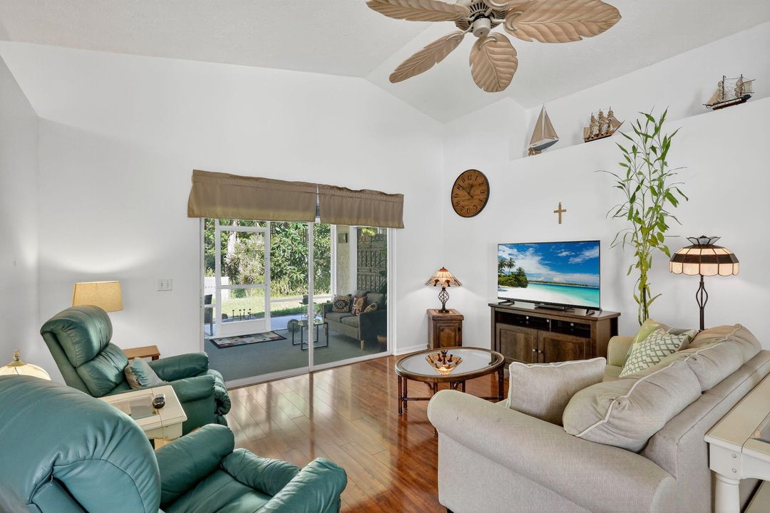 En Venta: $165,000 (2 camas, 2 baños, 1420 Pies cuadrados)