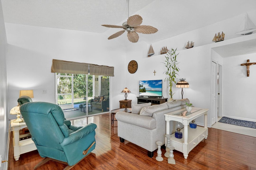 En Venta: $165,000 (2 camas, 2 baños, 1420 Pies cuadrados)