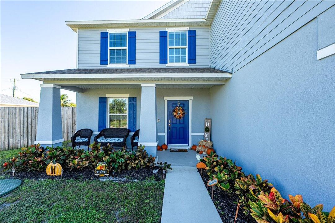 For Sale: $599,000 (4 beds, 2 baths, 2912 Square Feet)