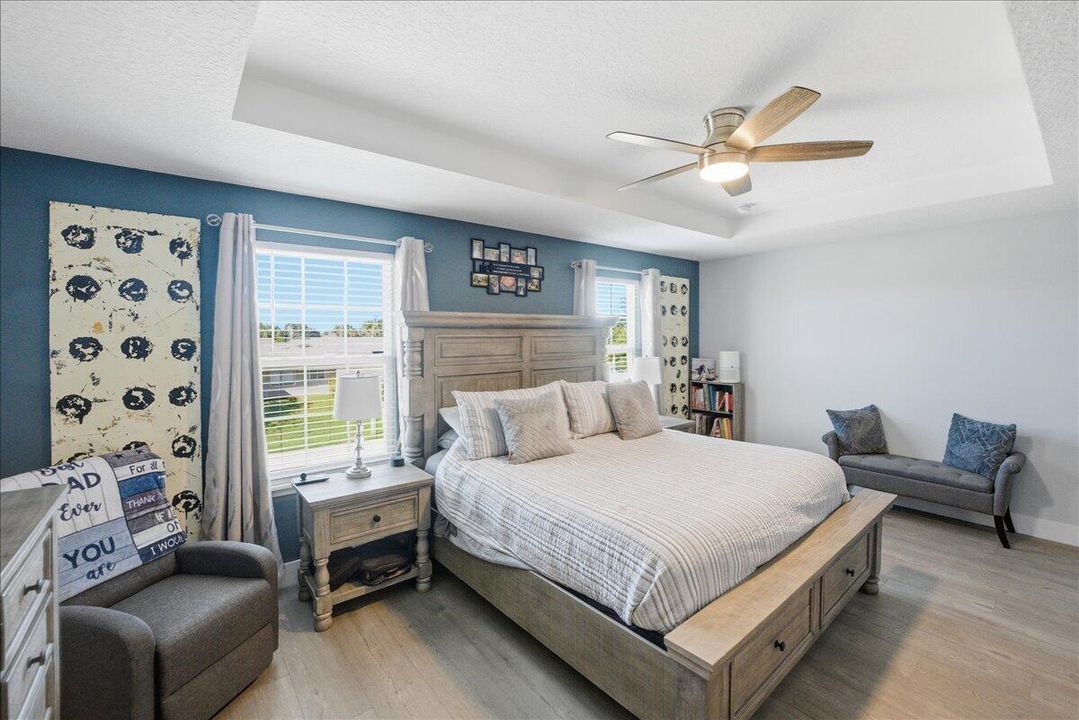 For Sale: $599,000 (4 beds, 2 baths, 2912 Square Feet)