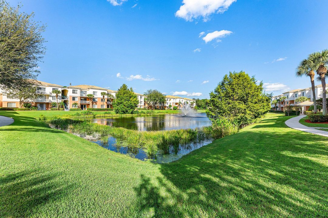 Active With Contract: $415,000 (3 beds, 2 baths, 1244 Square Feet)