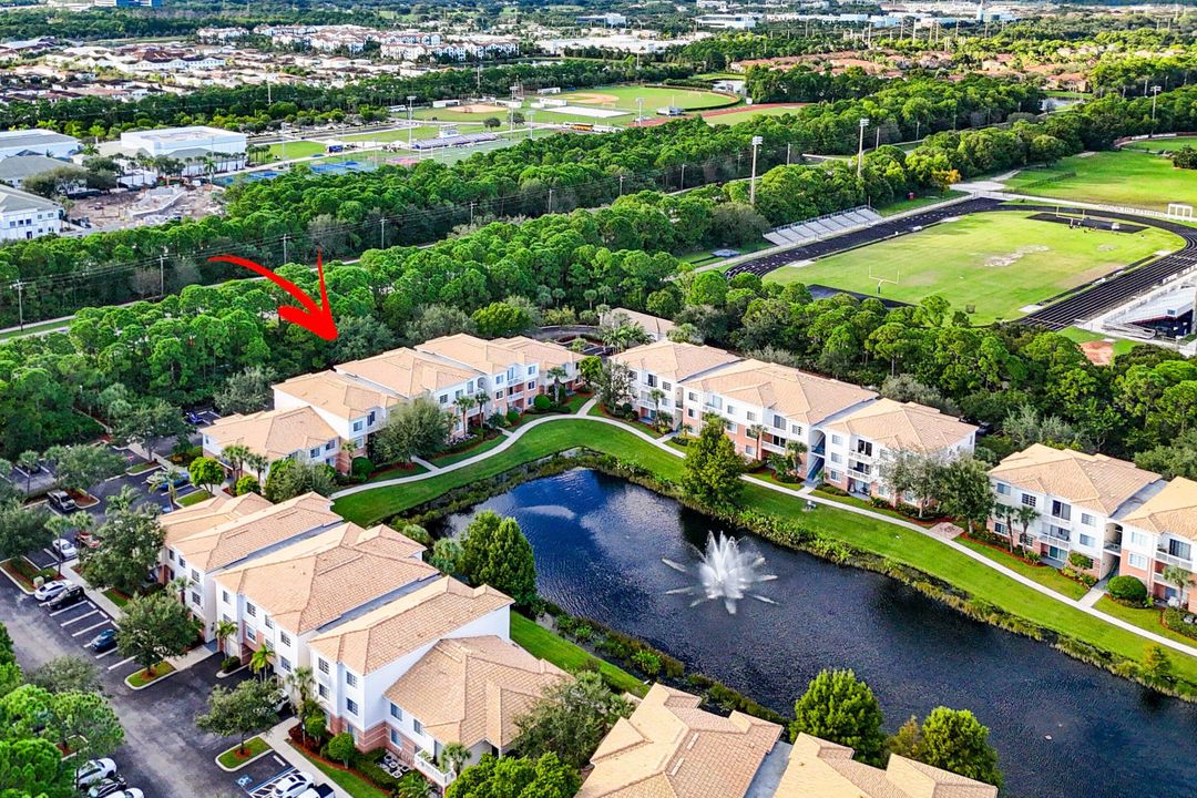 Active With Contract: $415,000 (3 beds, 2 baths, 1244 Square Feet)